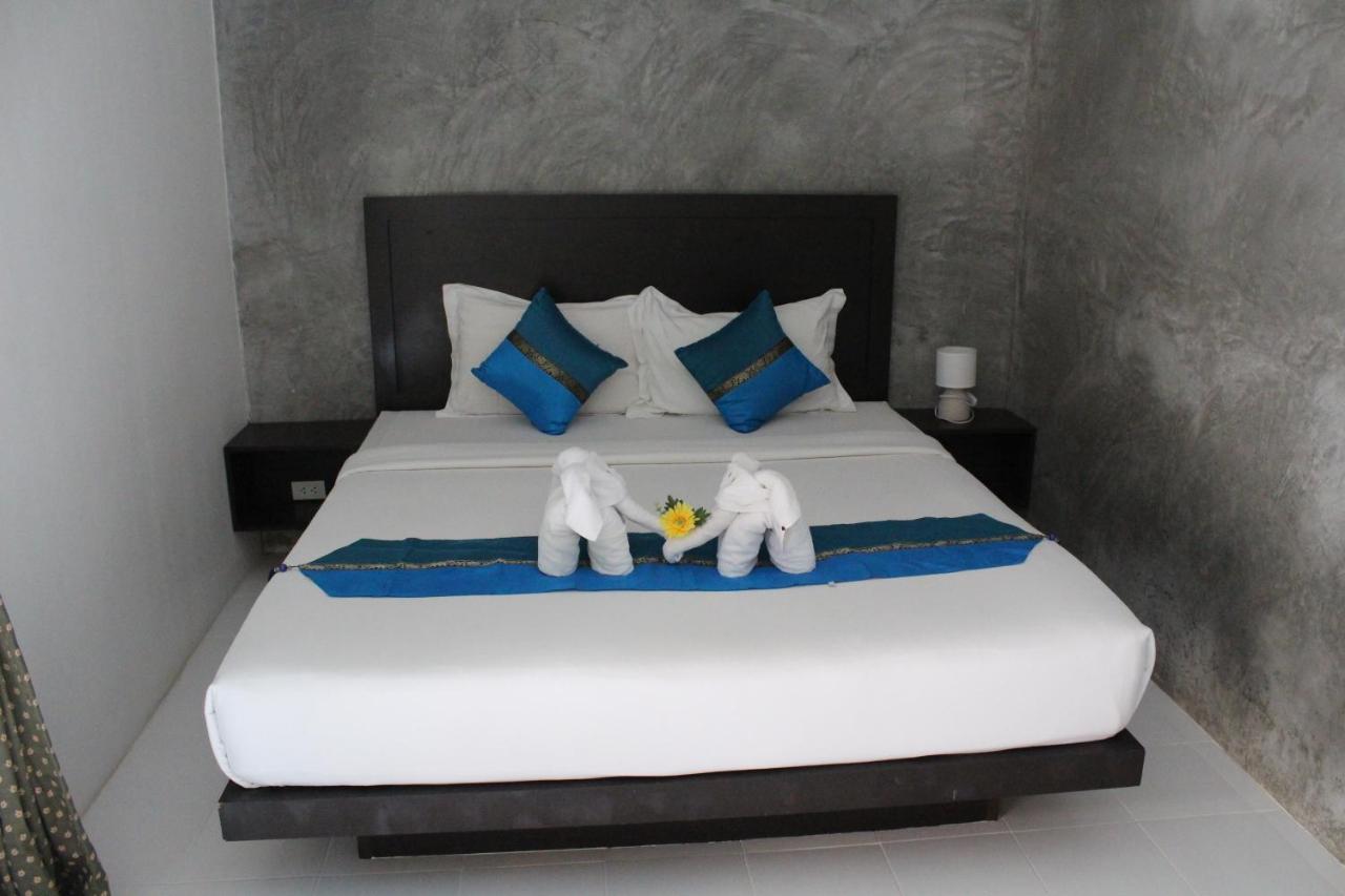 B Happy Resort - Sha Extraplus Kamala Beach Buitenkant foto