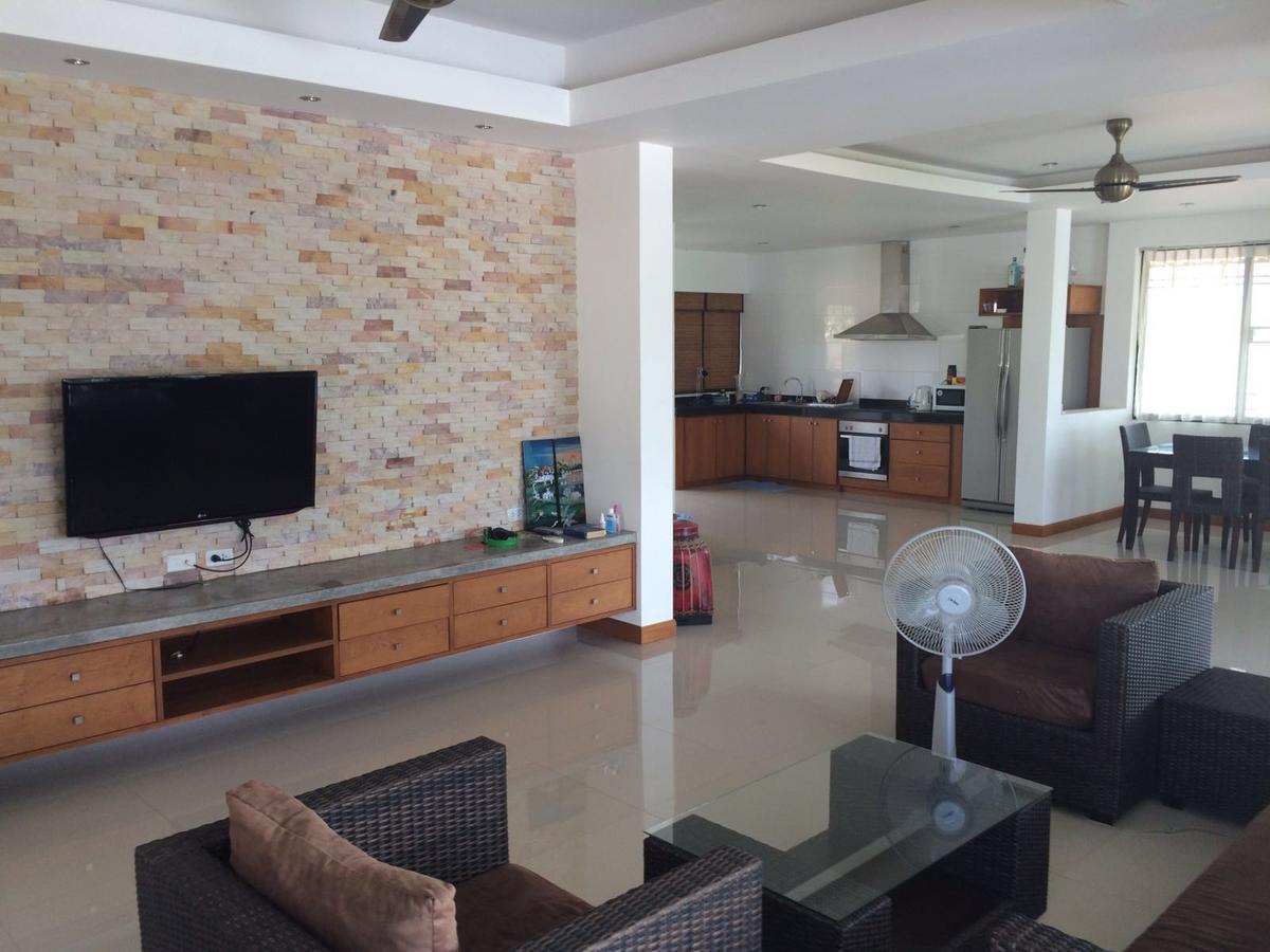 B Happy Resort - Sha Extraplus Kamala Beach Buitenkant foto