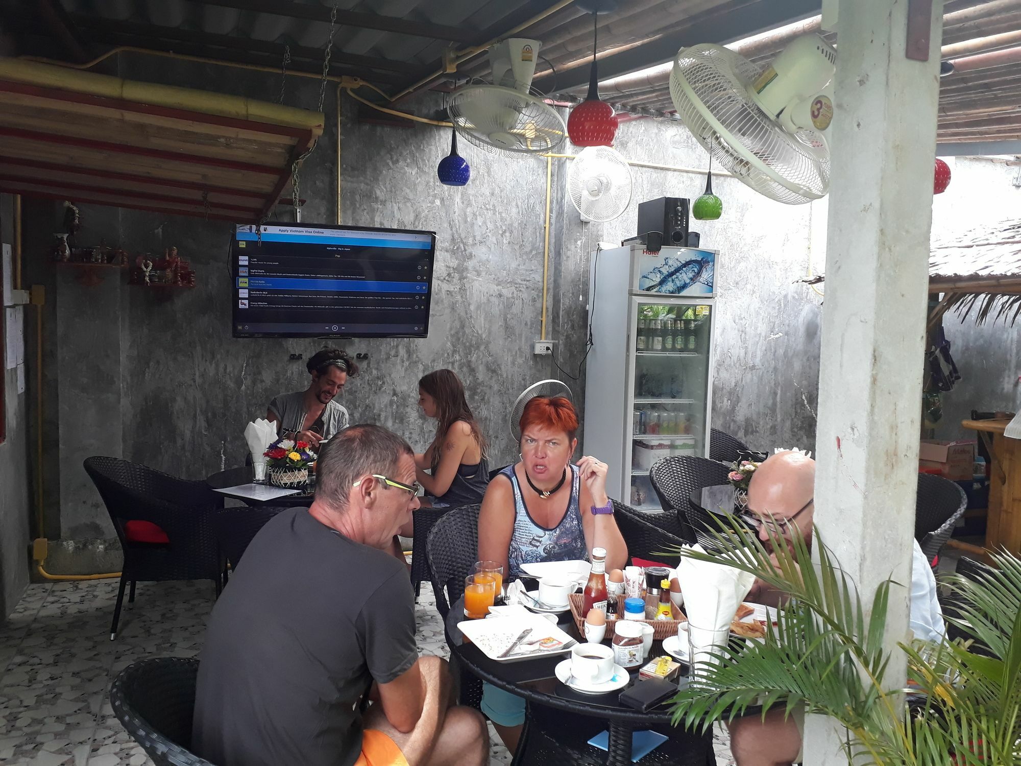 B Happy Resort - Sha Extraplus Kamala Beach Buitenkant foto